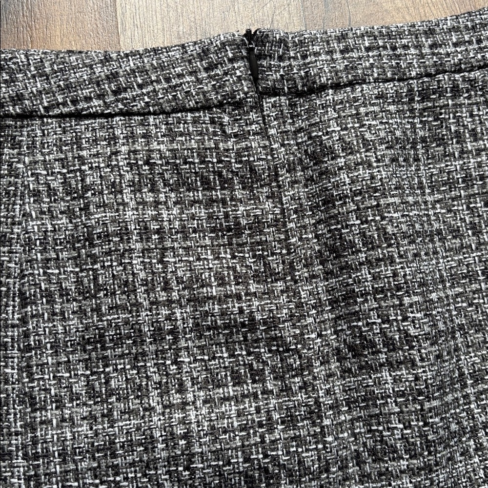 Jaclyn Smith gray and white tweed skirt size 10 - Picture 5 of 7
